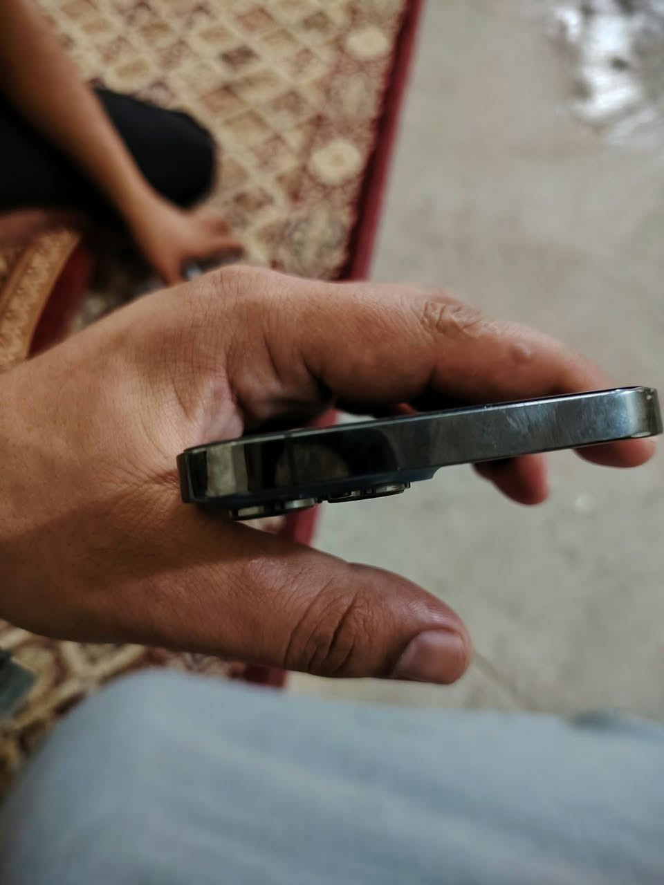 13برو ماكس ذاكره 256 دبل خط بطاريه 87مصعده 91
نضافه فول شرط كلشي بلادي مايعبر هوه 
السعر 700وبي مجال *********** تصال   واتساب الخاص مفتوح
