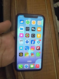 آيفون XR ١٢٨ • احمر • بطارية ٧٤