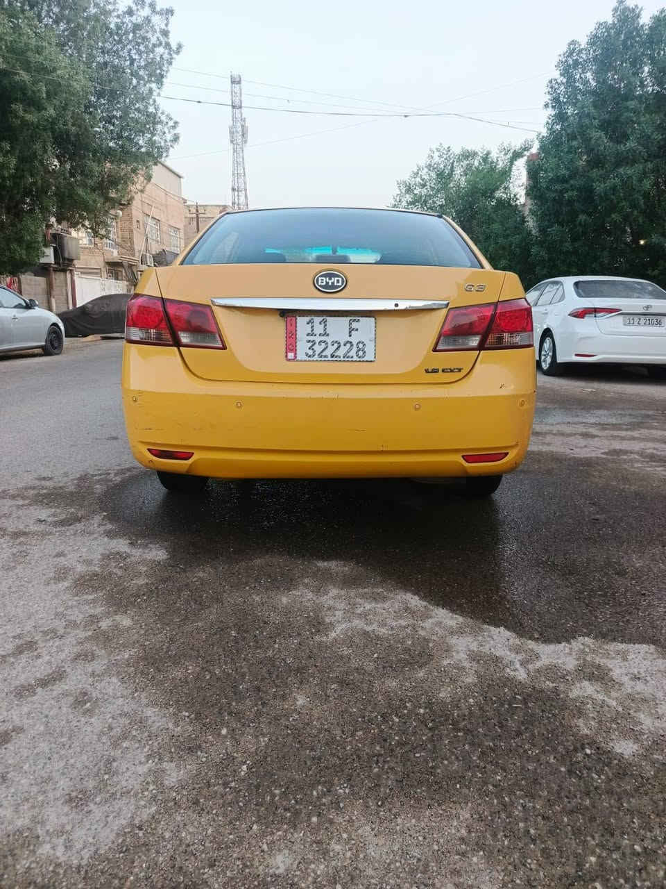 السلام عليكم بي واي دي G3
2014 سياره مكفوله من ضربه وصبغ 
بيها ربع جاملغ صبغ فقط 
أوتوماتيك ابلادي كير ومكينه
كورلا نحله 1800 سياره جاهزه 
من كير مكينه حداديه خير من الله
تبريد ثلج تدفئه 
فول بصمه تشغيل عن بعد  فتحه تخم تاير 
داخل جديد شاشه تحكم جهتين
 كهربائيات شغاله من دعاميه لدعاميه
رقم بغداد انكليزي بسمي 
مصفره هيئه وغرامات 
هزه جديده سنويه ال٢٩ 
مكان السياره بغداد الحريه 
السعر 50$ وبيها مجال 
الاتصال ع الرقم الهاتف 
*********** بغداد, العراق
