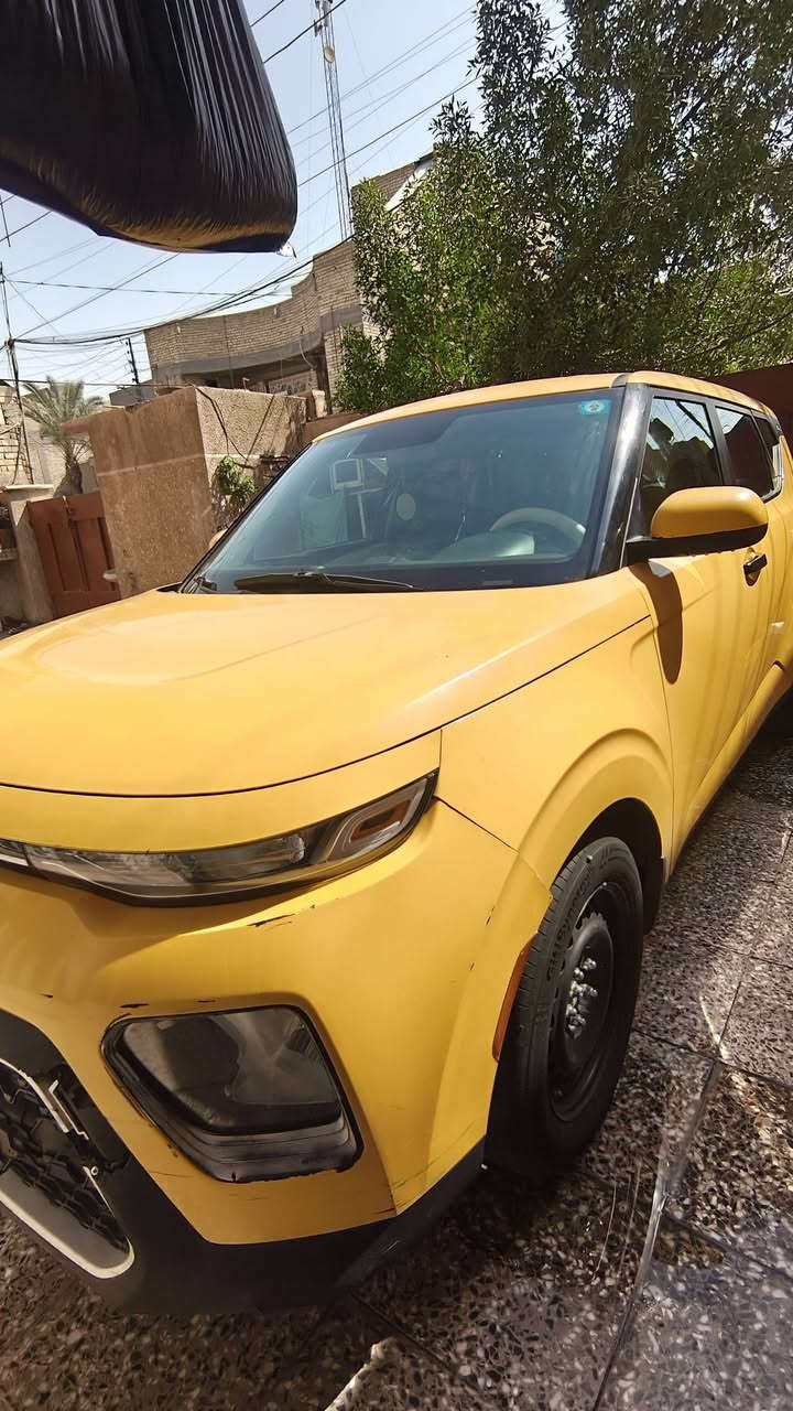 سلام عليكم كيا صول موديل 20
البيع مكينة2000
حادث خفيف
باسمي تحويل ثاني يوم

سيارة  عليها غرامات 
رقم بغداد الدولي اي استفسار*********** مكان بغداد
