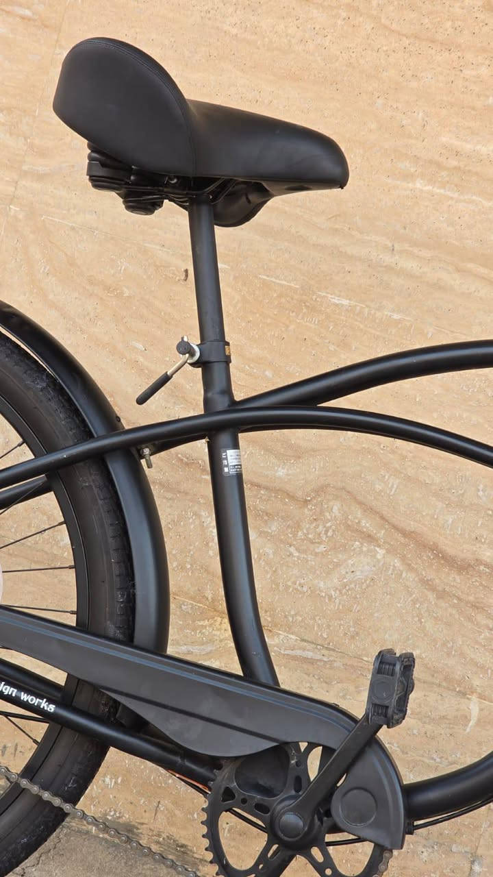 السلام عليكم ورحمة الله وبركاته 🌹
🚲 دراجة هوائية للبيع – كلاسك وأوزان ثقيلة 💪  باله اصلي غير مستخدم شرط الفحص والنضافه والظمان 
🔹 الحجم: 26 🔹 تتحمل الأوزان الثقيلة 🔹 تاير عريض 🔹 تايرات كتان 🔹 سلاسة عالية بالمشي 🚲 🔹 وضع شركة 🔹 النظافة:  95 100% 🔹 اللون: أسود مطفي 🖤 🔹
 مقعد طبي اصلي ضخمة جداً 🔹 تصعد حد أقصى لطول 190 سم
📍 العنوان: كربلاء – طويريج 🚚 تتوفر خدمة توصيل لجميع محافظات العراق 🇮🇶 📞 للاستفسار أكثر: خاص أو على الرقم ***********
