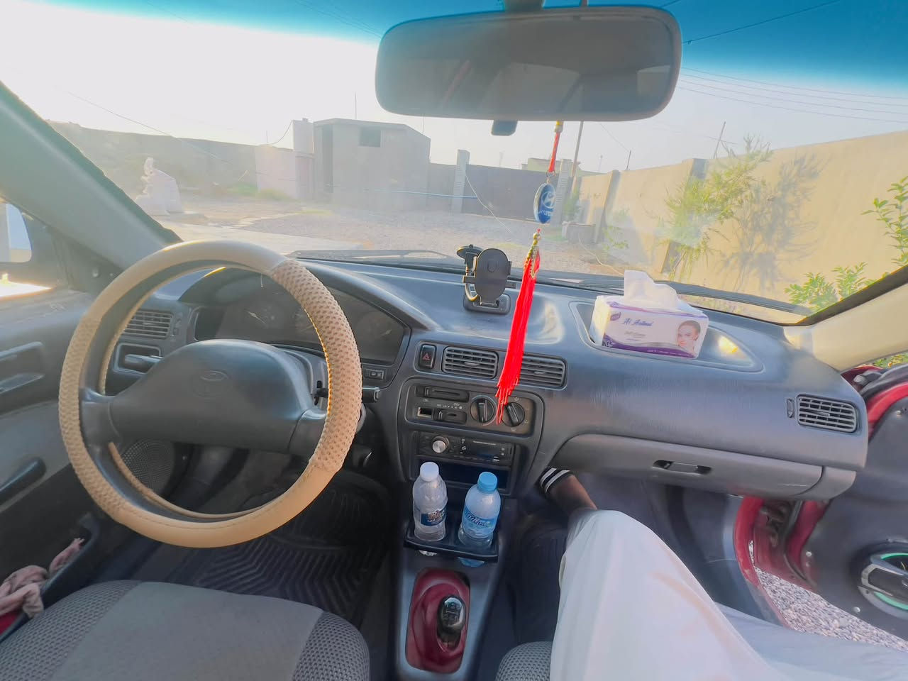 كورلا ١٩٩٧ • نظيف • اوراق كاملة