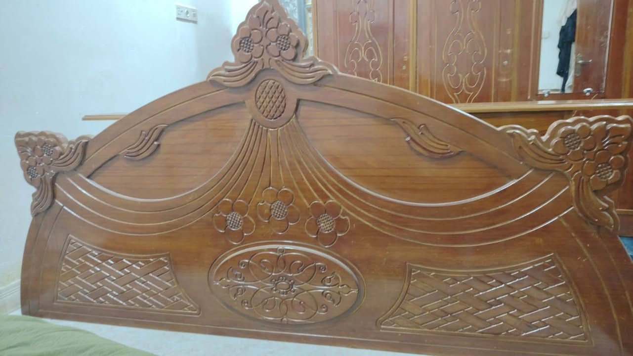 غرفة صاج درجة اولى ثقيل للبيع العنوان بصرة شط العرب
للاتصال ***********
