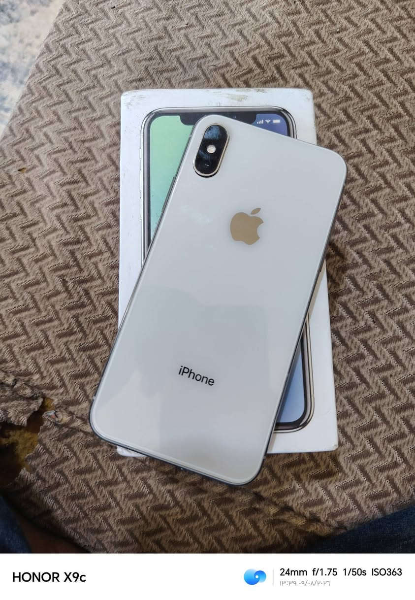 سلام عليكم ايفون x عادي جهاز فول مبدل فقط بطاريه من ابل الجهاز شاشه حلوه فيس ايدي واكف ميصرف شحن فول ذاكره ٢٥٦ شغال كاميرات كله شغال يجي ويا كرتونه مالته سعر ١٢٥ وبي مجال مراوس ***********
