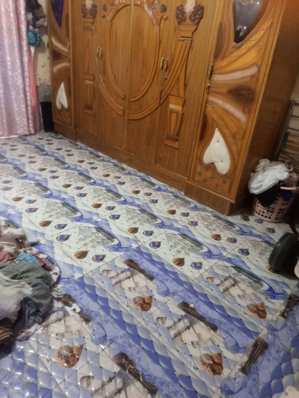 سلام عليكم بيت البيع في ميسان حي النداء قرب جامع المام الحسن بيت حواسم المساحه 200متر السعر 21وبي مجال رقم الهاتف(***********)
