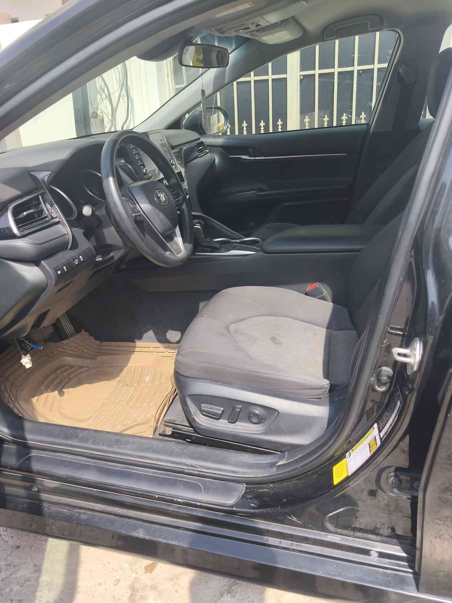 سلام عليكم للبيع سيارة    Camry LEموديل2024 محركهابانزين قوي واقتصادي سعة2.5لتر(2500cc)معناقل حركة اوتوماتيك متطور8سرعات السياره ماشيه 55الف.
حالة الحادث والتصليح بكل امانه(لإبراء الذمه وثقةالمشتري) . السيارة تعرضت الحادث في امريكا وتم تصليحها بعناية بدلت اللغد اليمين بواحد اصلي 100%بلون السياره بدون صبغ وصور الحادث نشرتها ويا الصور.
المواصفات                       
انضمة القياده 3وضعيات مختلفة للقيادة(Ecoللتوفير+Normal للراحة+Sport للأداء الرياضي).الخ

السيارة جاهزه والرقم بغداد (السيارة معوقين بعدلها3سنوات وتتحول.وعندي وكالة عامه مطلقه بيها وجاهز اسويلك وكاله عامه مطلقه بأي وكت يعجبك).

السعر 118ورقه قفل.

المكان/بغدادالعامرية

الرقم/***********.
