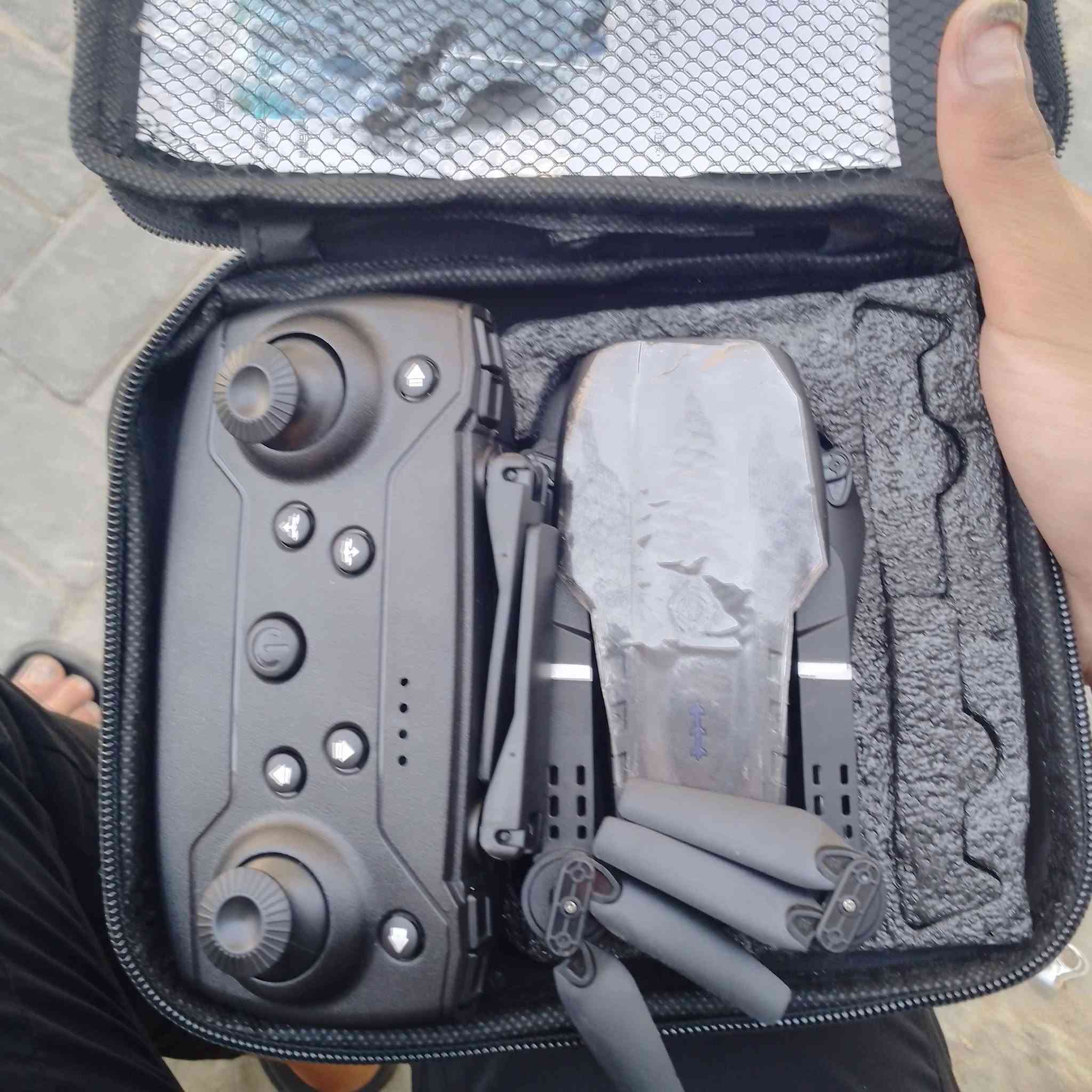 درون DRONE PRO درون مرتبه ارتفاع 300 متر مدى 3500 متر كامره مرتبه درون مستعمله يوم واحد فقط يعني بحاله الوكاله سعر 31 الف توصيل مجاني كل الهلا
رقمي واتساب ***********
