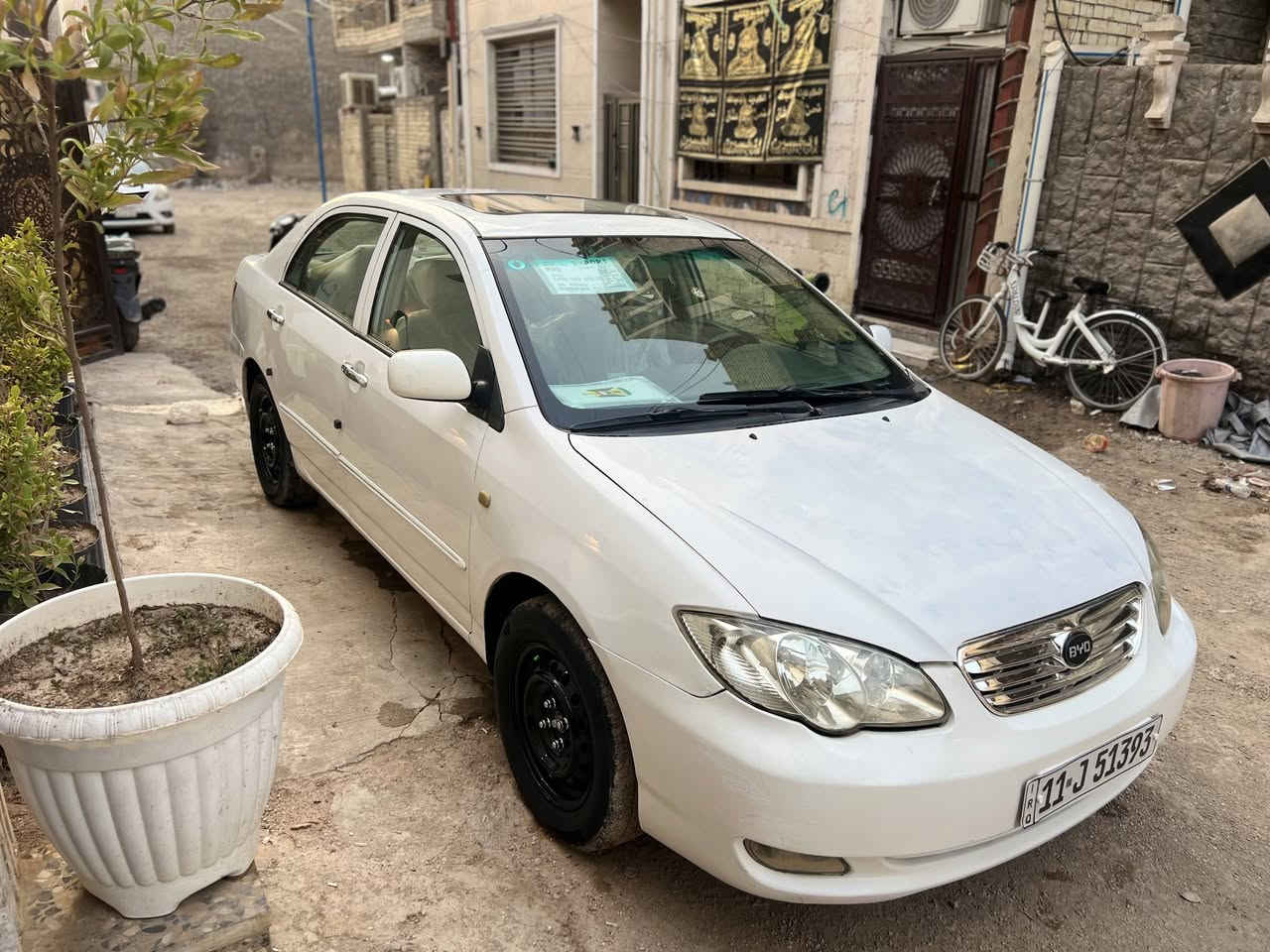 لللبيع
Byd f3 2011 

سيارة جاهزه من كلشي. 

كير ومحرك جديد حاويه مكفول كفاله عامه🔥

هزة جديد ورقم جديد.

تبريد منضومه جديده ثلج❄️ 

گشر حلو ونضيف

فتحه سلايد فوول مواصفات

تخم تاير جديد

دواخل نضيفة

فقط جراد بسيط

السعر ٥٣ وبي مجال حگ الجيه

اللاستفسار والاتصال

عل رقم ***********

مكان : بغداد - الكاضميه

