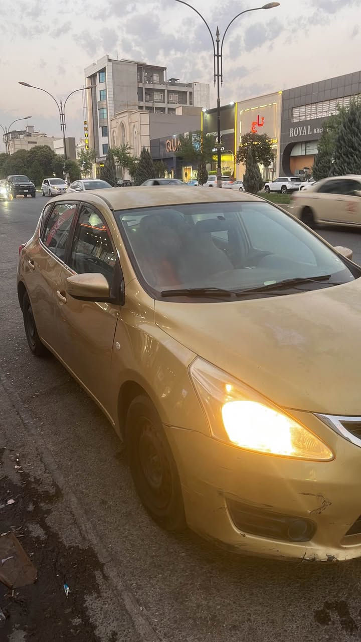 یەک دەرگای سبوخە ناو دەرگا قینچەکی بچوکی هەیە کالبونەوەی هەیە و مەکینەی کەمەک سەرفی هەیە شاشە ئایپادە ٤ جام کارەبا 84$
*********** أربيل, العراق
