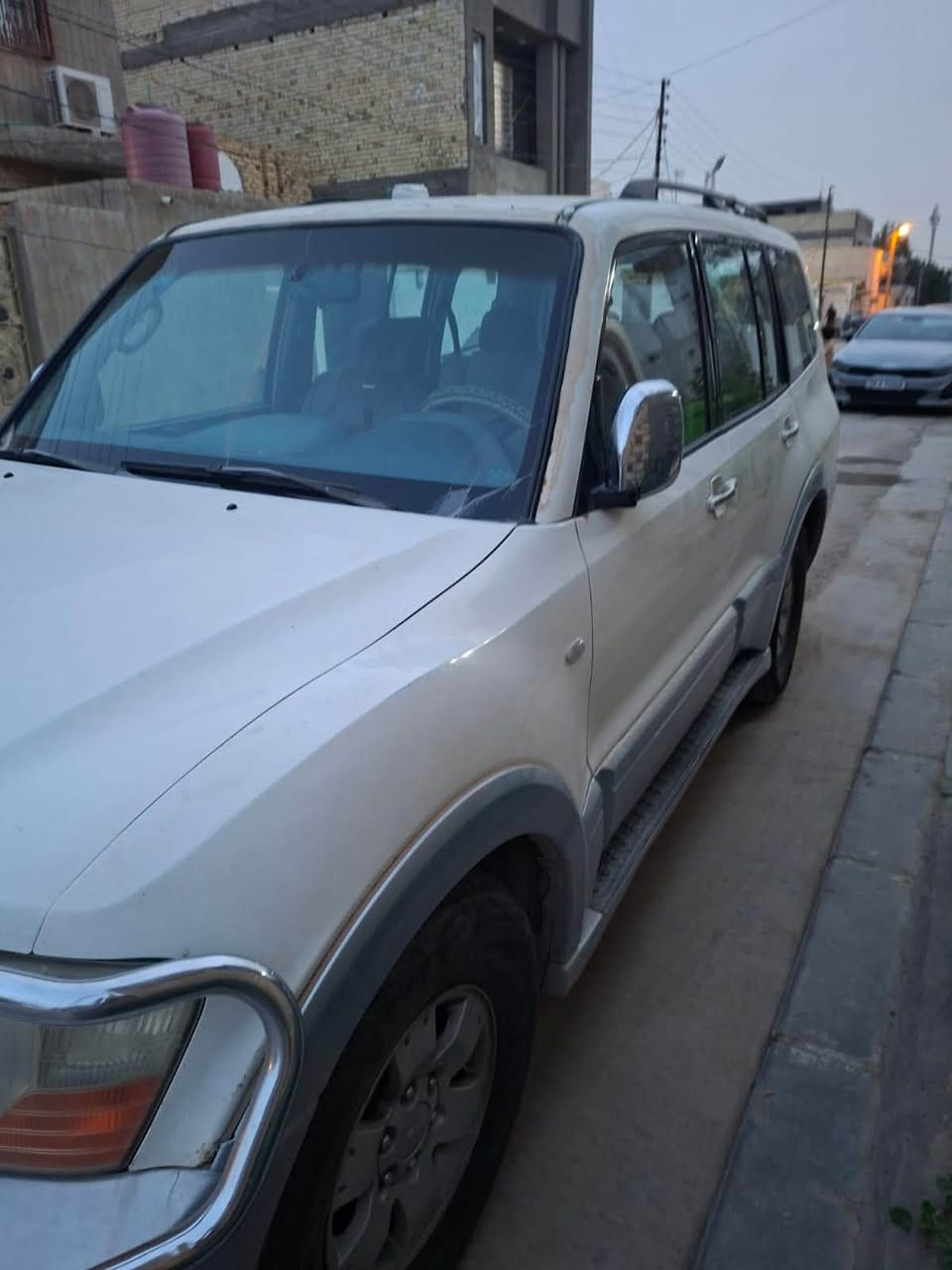 السلام عليكم
باجيرو 2005رقم كربلاء رقم جديد السنويه 2031  السياره مكفوله كفاله عامه من الصبغ والضربة والتبديل مكينة 3500
كير محرك جيد جدا 

تبريد 3 قطع ثلج 
سياره 7 راكب 

السعر 78وبيه مجال مكان السياره النجف 

للستفسار الاتصال على الرقم ***********
