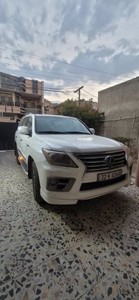 للبيع لكزز ٢٠١٢ السياره فول مواصفات  كهربائيات جكات كلى شغال السياره م...