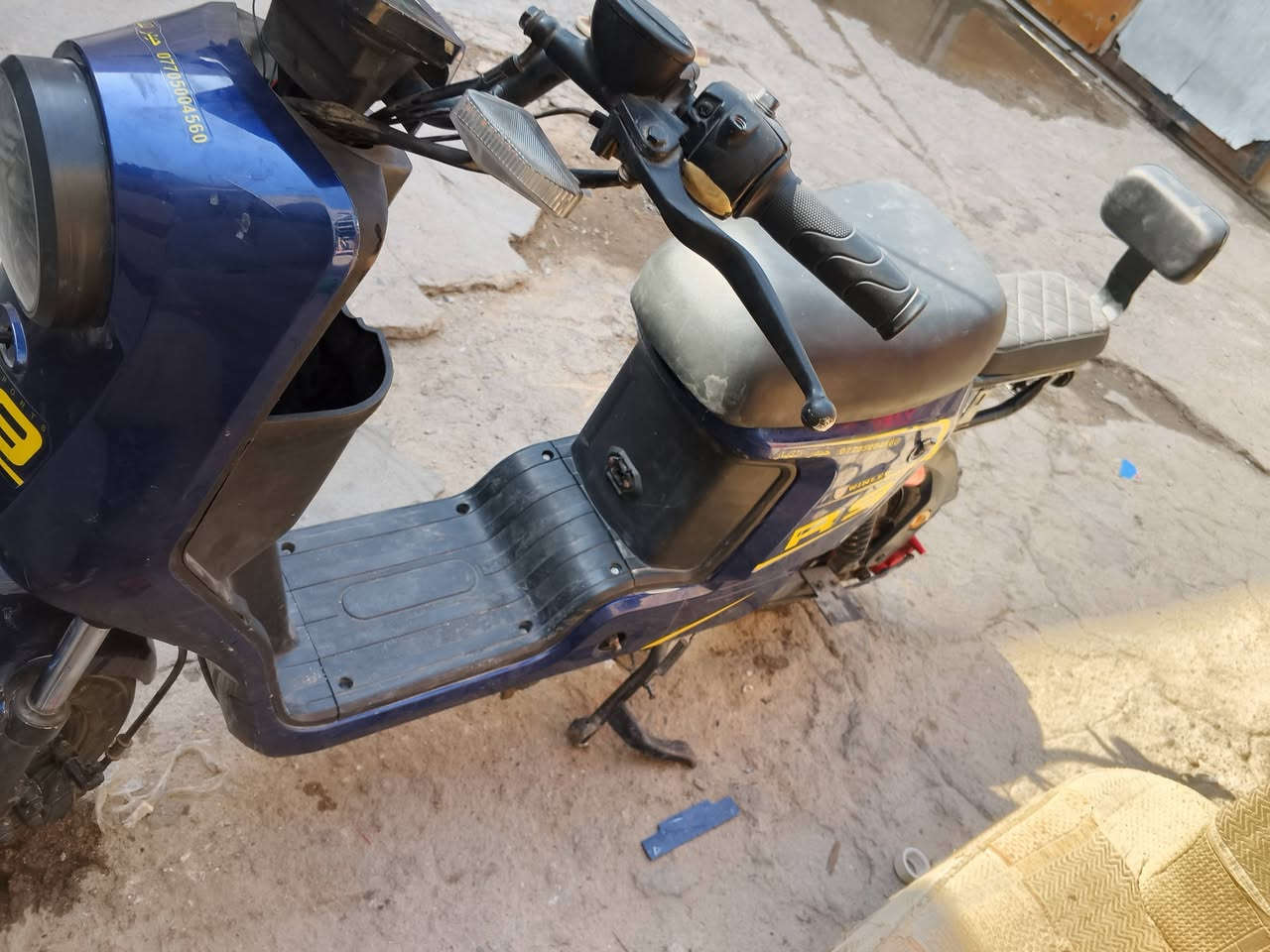 ار9موديل 24للبيع سعر 300بطاريات بيهم نفخه العنوان بصرة كرمه علي شارع اللطيف 0778283340  بيها مجال حق الجيه

نص مكتوب في الصور:
- حيدر الذيار ***********