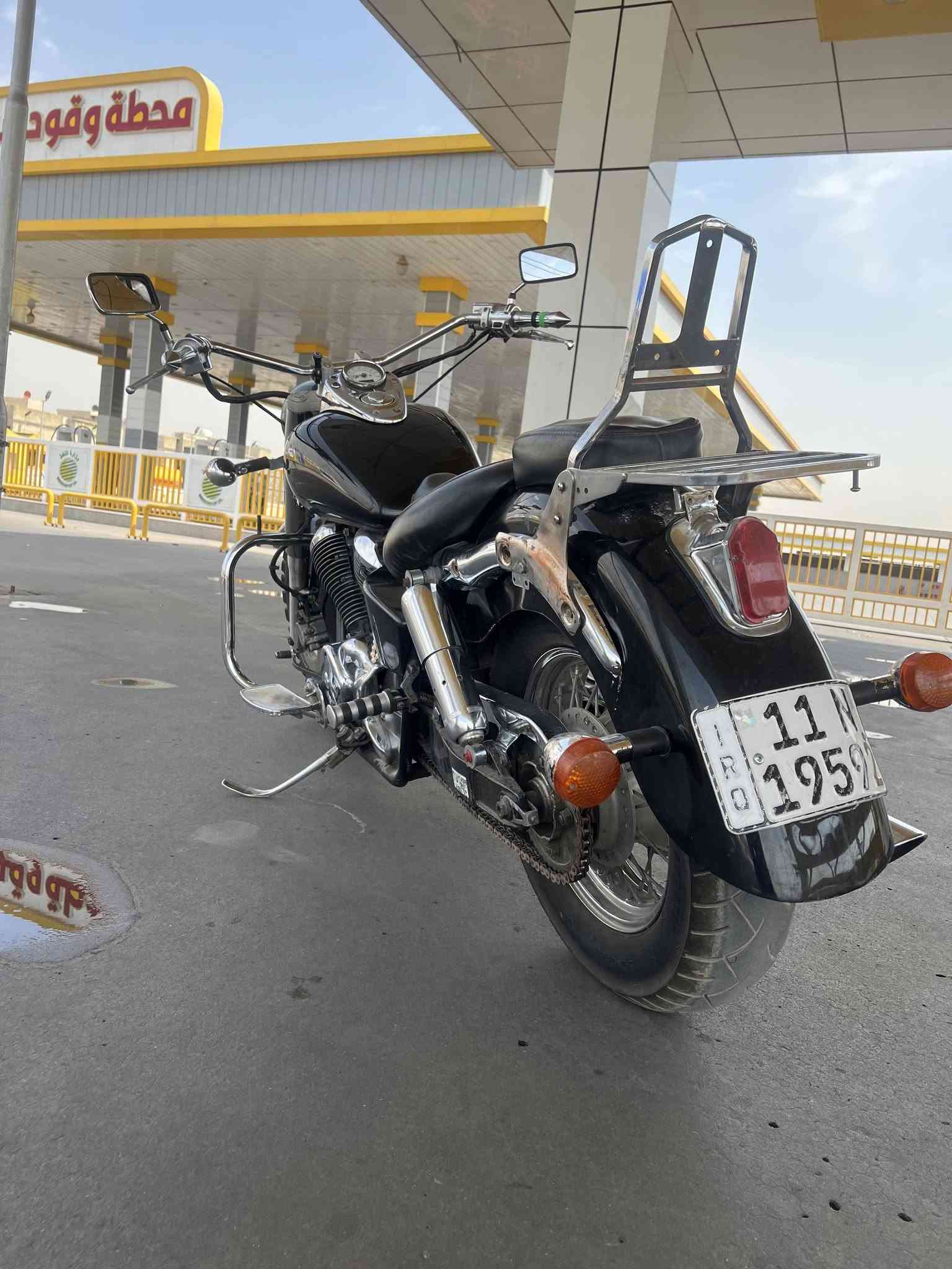 السلام عليكم 
هوندا شادو 400
بغداد الشعب  الرقم ***********
السعر مناسب قيم بما يرضي الله والشراي يدلل 

رقم بغداد انكليزي لوحتين مو وحدة 
بسمي تحويل ثاني يوم

كير ومحرك خير من الله بيهة شلعة كلش قوية 
يحتاج ترتيبات بسيطة وشبيهة نقص ينزل من سعرهة
