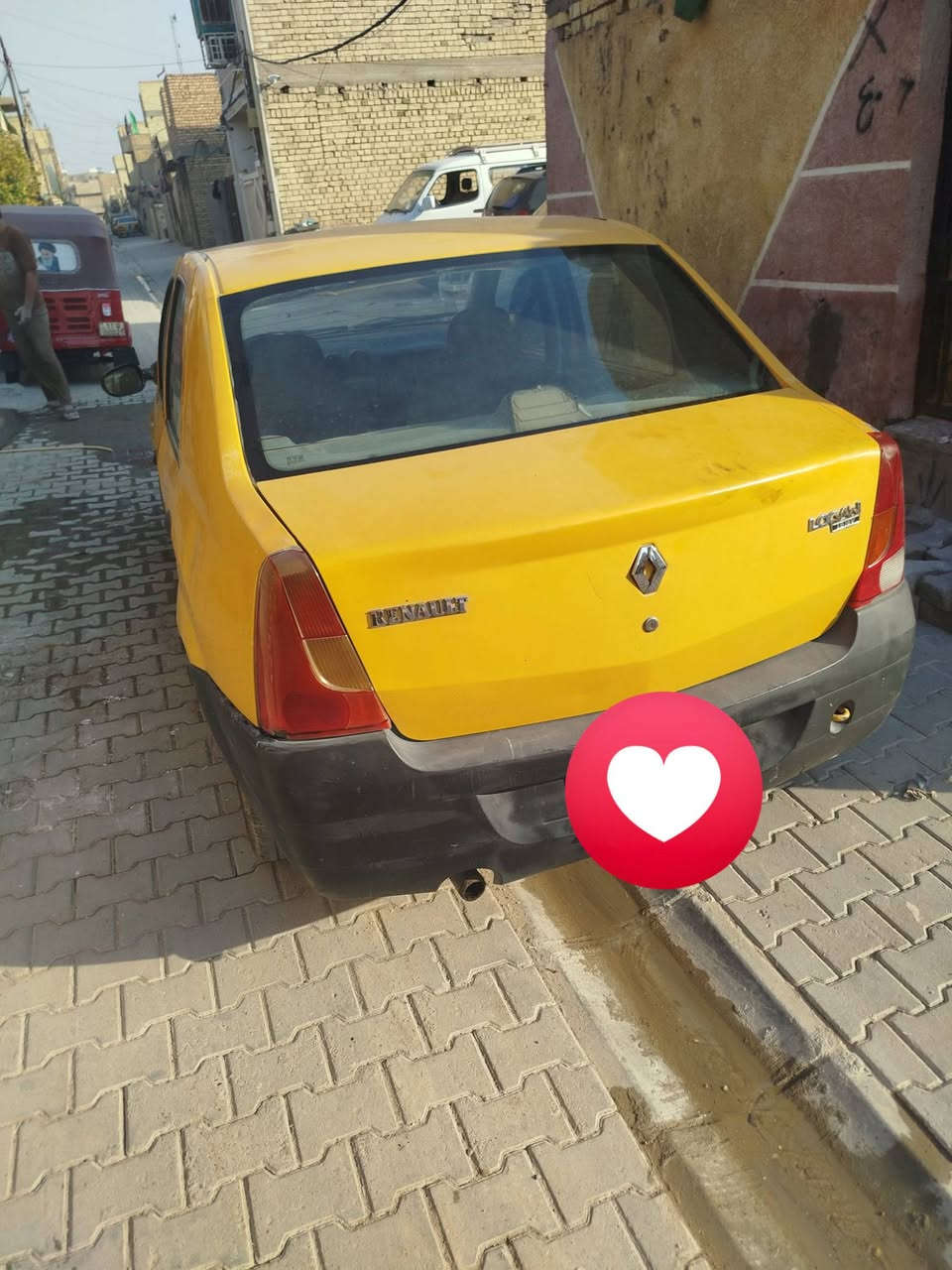 سلام عليكم رينو لوكان 2009 سنويه الحد 2031
 كير ومحرك مكفول محرك 1600
 تبريدهه ثلج  صدرهه نص عمر 
العنوان بغداد احي اور سعر 30 ورقه وبيهه  مجال رقم ***********

