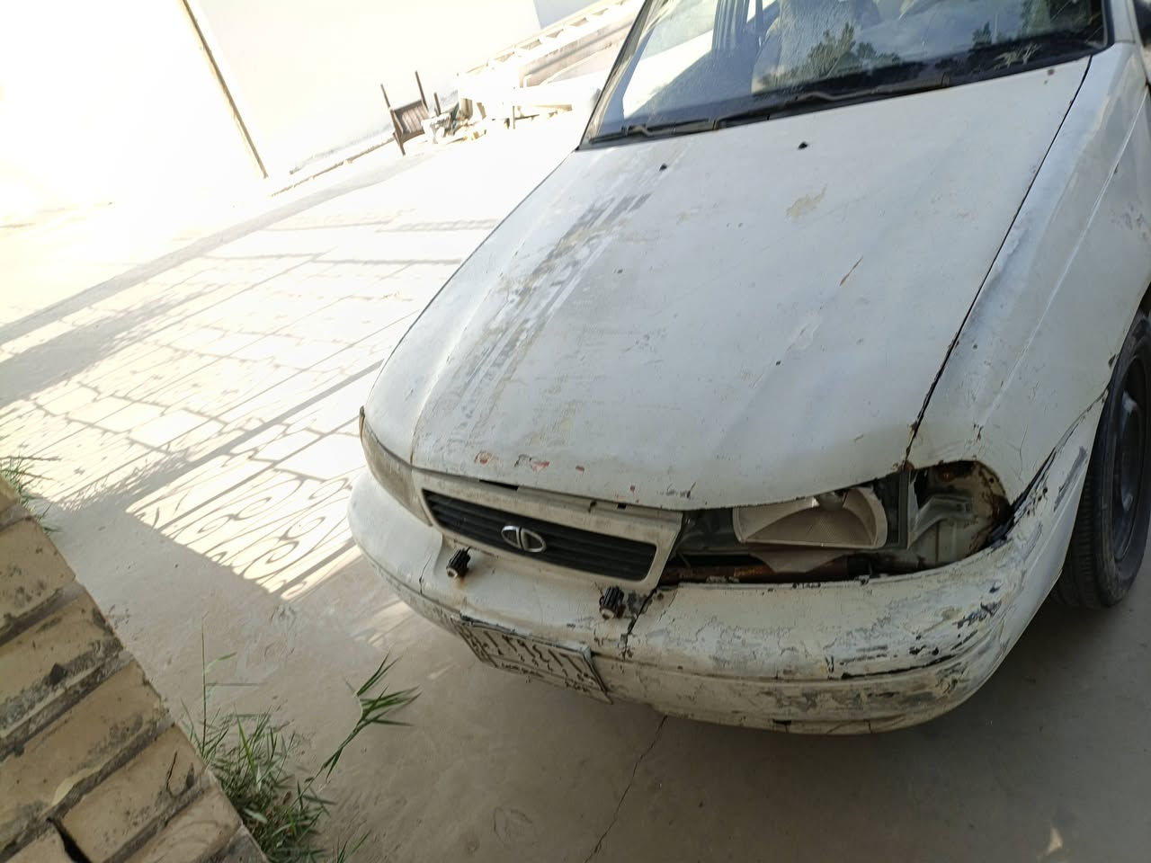 سيارة • للبيع