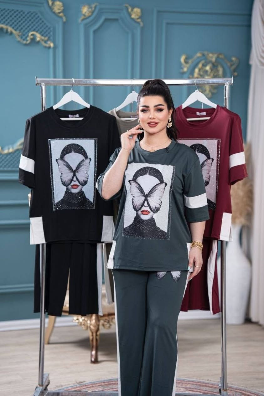 🍒 سوت نسائي 🍒 

#الخامايه_فانيله -درجه اولى_ستراس

القياس. L XL XXL 

السعر . الدرزن  130  الف

سعر المفرد 18 الف قطعتين 30 الف

التوصيل 5 لكافة المحافظات

للحجز 💌 خااص أو مراسله واتساب

   ***********

