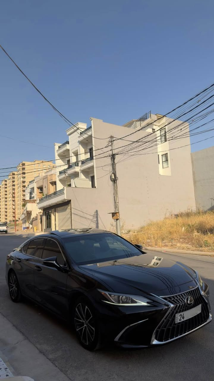 Lexus ES350 2022 

فوول مواصفات

80هزار ريڤه چوي 

2ده رگه هـ كلئر امريكا بدون دواخل بدون ارباگ بدون معجين

گئر محرك كهربائي ارباك شرط

سعر 278 و مجال

عنوان دهوك

رقم موبايل ***********                whatsapp+korek دهوك, العراق
