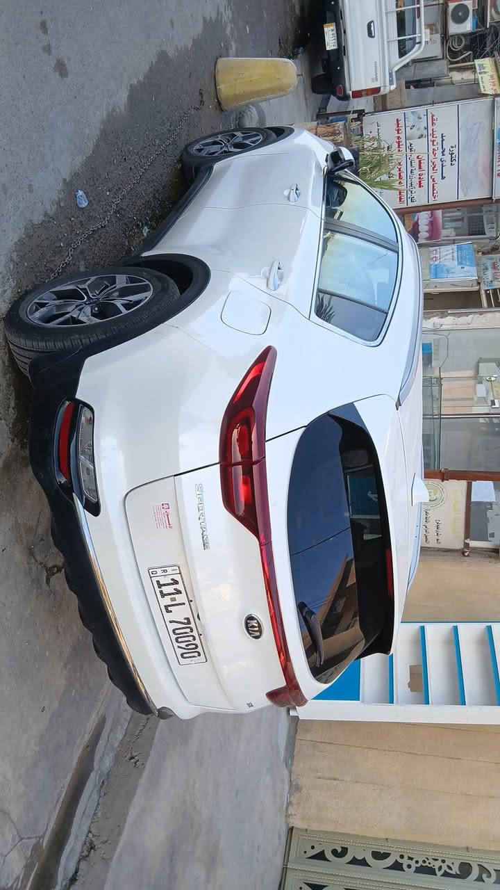 كيا سبورتج 2021
رقم بغداد جديد 
وارد أمريكي حادثها جاملق +بايكين الدعاميات بايكيهن بل مينا وبيها بارد كد شبر بل باب من جوه 
مواصفات  فول ماعده البنرامه
مكينة 2،4
داخل جلد حمصي 
بصمه تشغيل 
يدات نيكل 
مري كهرباء 
تحكم ستيرن  
تبريد قطعتين 
حساسات سرعه
توقف ذاتي
قياده ذاتيه
كير 3انضمه
***********
