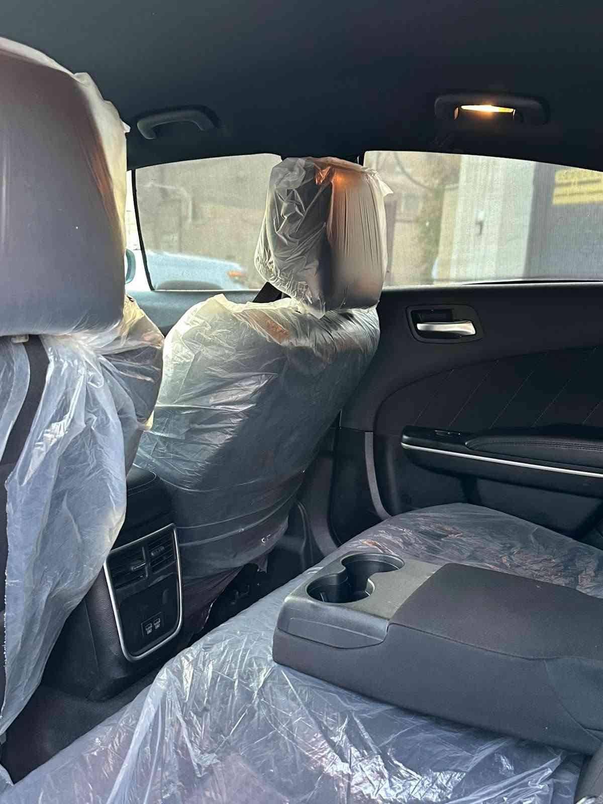 سلام وعليكم 
جارجر اخر اصدار موديل 2023 SXT رقم اربيل شرط التحويل 
لون مميز  محرك 3600    6 
السياره كلين تايتل كفاله من الصبغ والحادث والغرق والفتح والتبديل بعدها بوضع الشركه 
محرك وكير كفاله 
شاشه كبيره حساسات 
ويل حجم 20  
السياره جديده بمعنه الكلمه 
مكان السياره بغداد
الهاتف ***********
