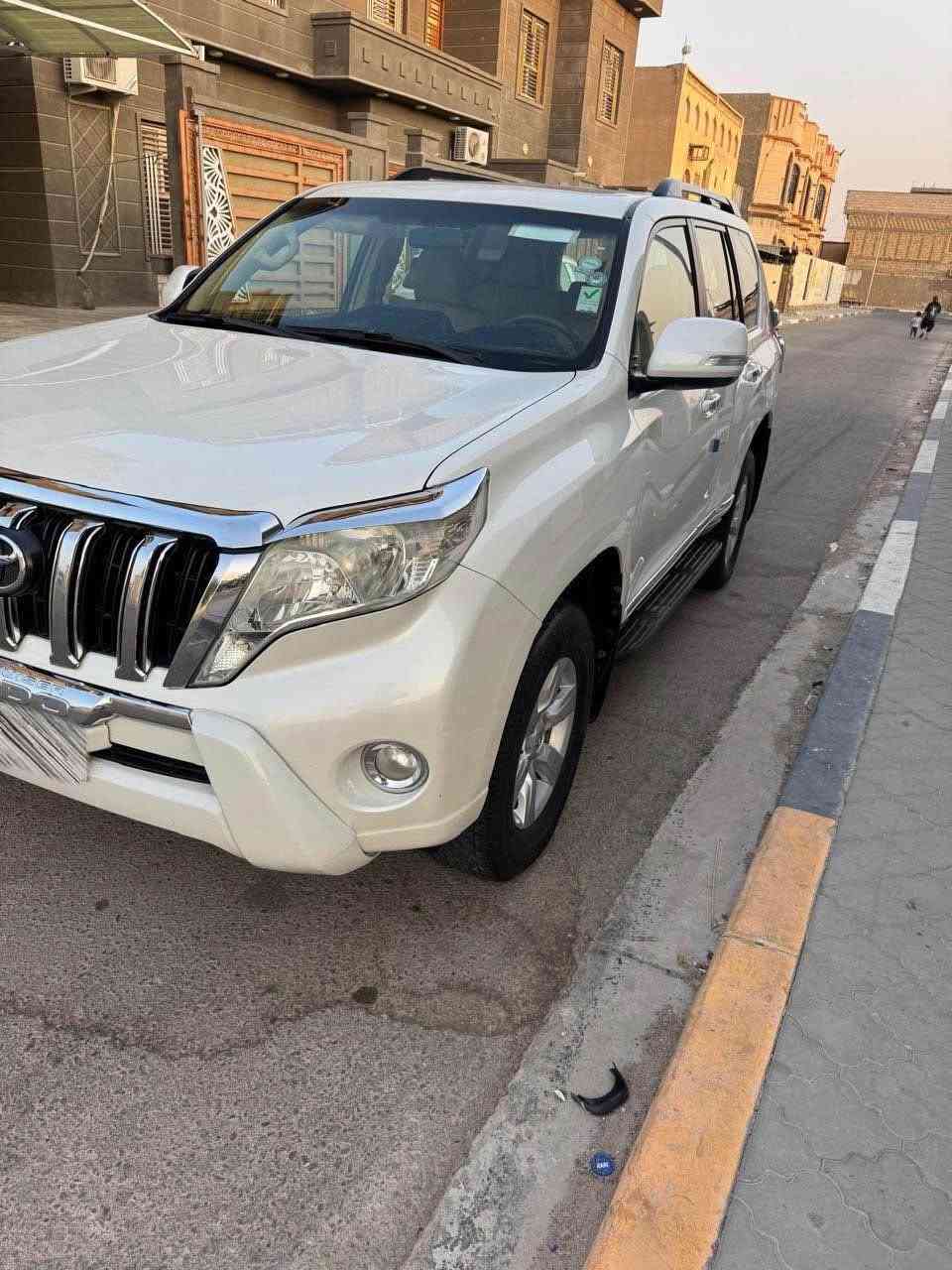السلام عليكم برادو مديل 2014شركه جيهان TXLفول مواصفات بصمه فتحه وشاشه وفول تحكم ستيرن وحساسات وكامره وكشنين كهرباء السياره جديده حيل كلش ماشيه 139 كيلو حقيقي رقم اربيل دولي بسمي تحويل هزه جديده وفحص جديد وسنويه جديده والسياره جاهزه من كلشي برغي ما ناقصها حداده كهربائيات كير مكينه تبريد تخم تاير كله جديد وبالكارتون السعر 305 وبيها مجال لطيبين للاستفسار (***********) مكان السياره البصره البصرة, العراق
