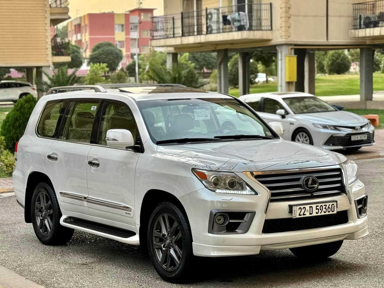 لكزس 2014 LX 570 للبيع

ماكو داعي اذكر مواصفاتها لان معروفة 

سيارة كفالة عامة جديدة مثلما موضح بالصور

تجي تشوف وعينك ميزانك 

سعرها كلش حلو ومعقول 

للبيع فقط بدون مرواس 

مامتواجد على الماسنجر 

للاستفسار الاتصال 

***********
