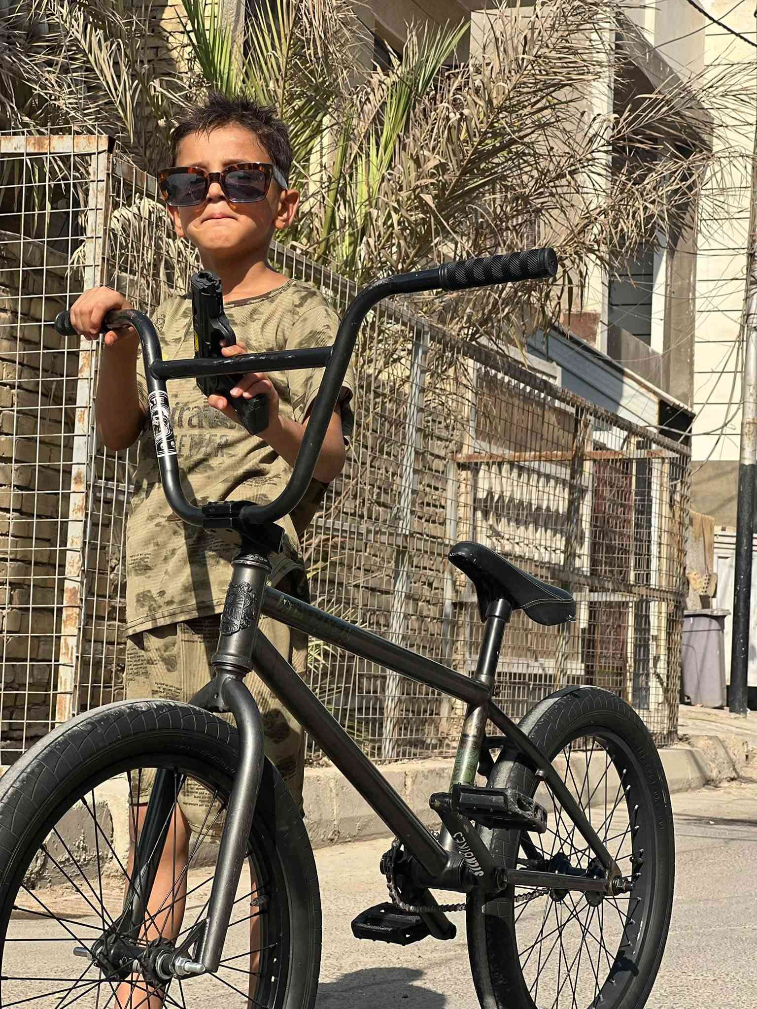 بايسكل bmx للبيع
السعر 230 
للتواصل ***********
