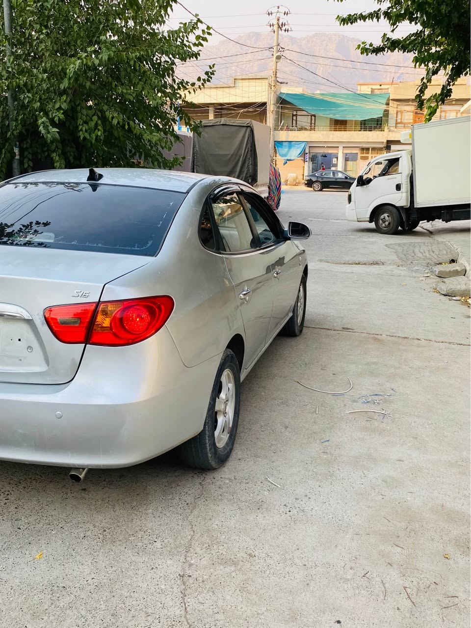 ئاڤانتی بڕاوە ۲٠٠۹. بئ کۆد  فولی بئ سلاید تەبرید ساردوگەرم بەشەرت گئڕومەکینە بەشەرت  دەحمولئدراو سەخف کەڤەر سەرە دەبل بەشەرت  سەیارەکە بنی تۆزئک شلە بەردی گزۆزی پئیوەیە قەباخی دکشنی پئوەیە  برئک و Abc مەزبوت  سەیارەکە تەنها توند کردنەوەی دەوئت باقی تر هیچی نیە . سەحری٤٥گەلاو مەجال  ناونیشان ڕانیە ٠۷٥٠۱٠٦۷۱٤۹ رانية, السليمانية
