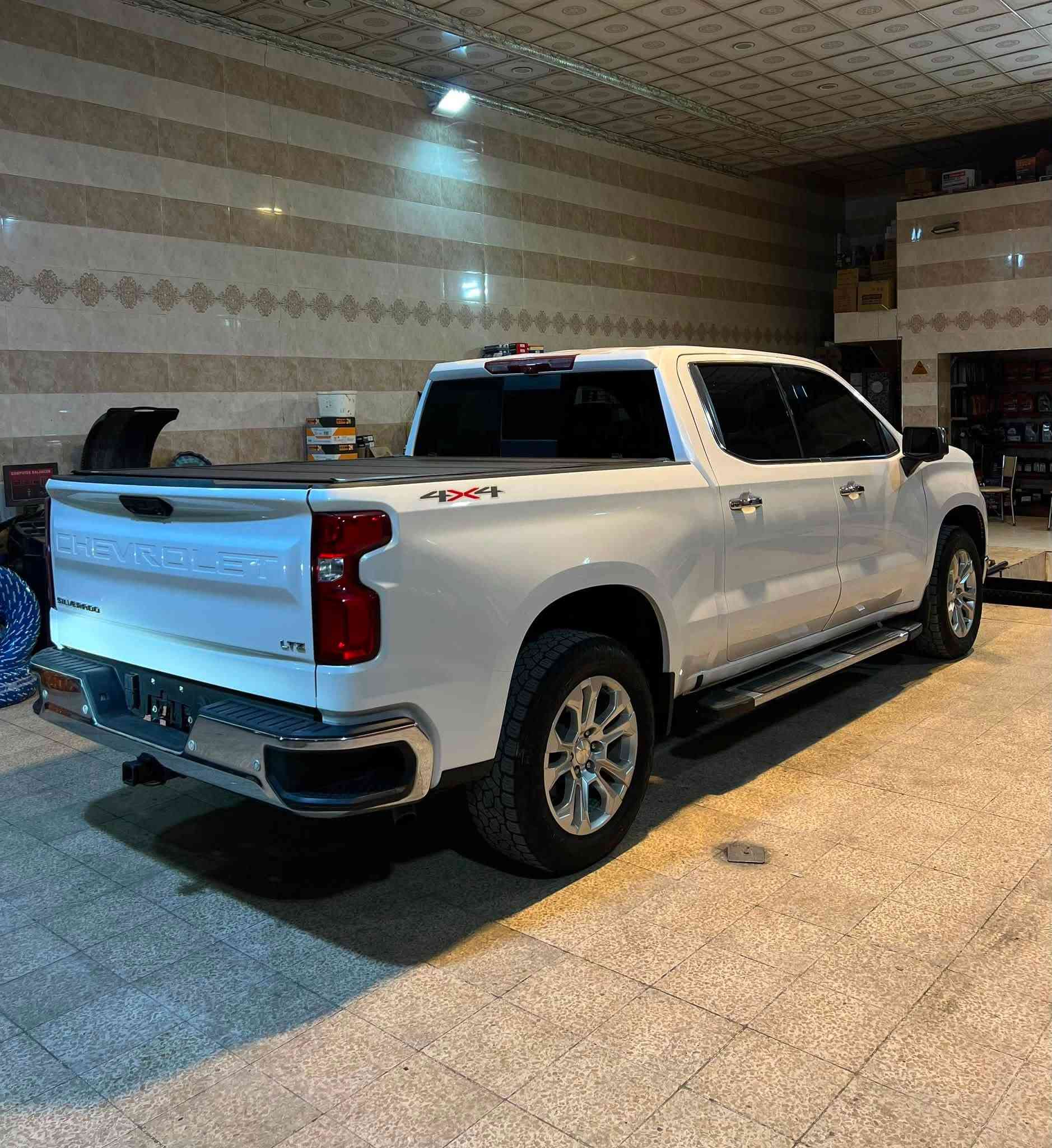سيلفرادو LTZ • V8 5.3 • ماشية ٧٨ ألف