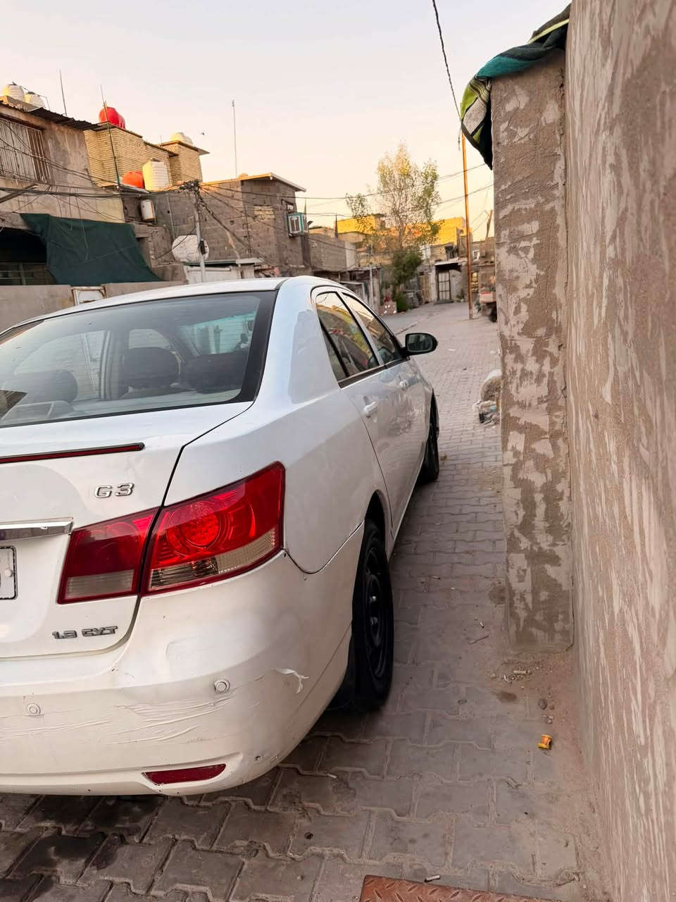 بي واي دي
موديل ٢٠١٣G3
سيارة بيها سونار 
السعر ٤٥بيها مجال حك الجيه
الرقم ***********
