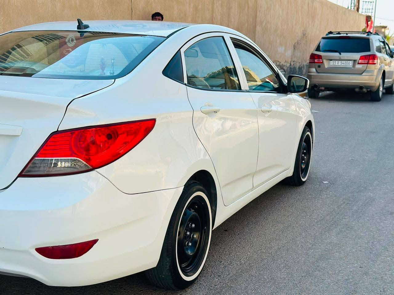 سلام عليكم للبيع  
اكسنت 2014خليجي بسمي محرك 1600 سياره جاهزه مكفوله من ضربه وتبديل بيه رشات بصيطه عنوان ناصريه غراف السعر 80 وبيه مجال بصيط للاستفسار ***********
