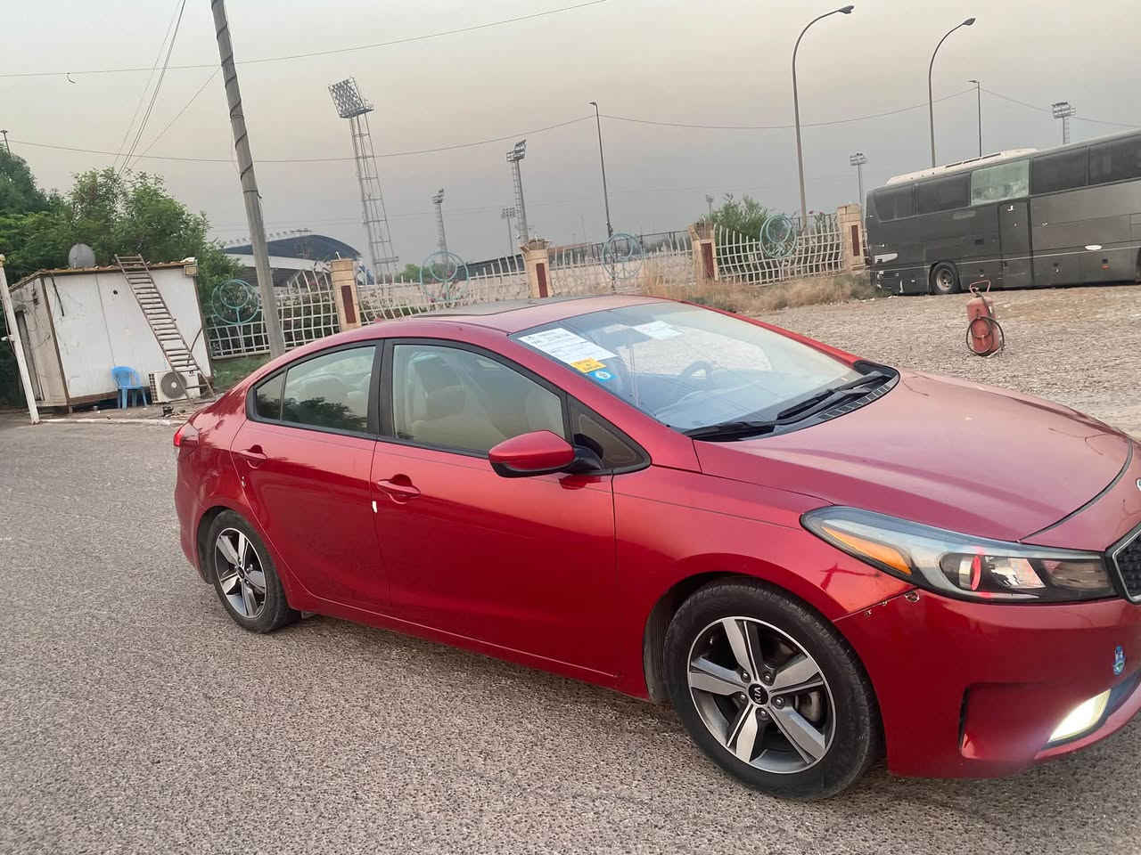 كيا فورتي موديل 2018
وارد امريكي حادثها بنيد فقط
مكينة 2000 دوش
كير at المرغوب
السيارة فتحا سقف
شاشه بلاديه كار بلي كامرة
تحكمات ستيرن جهتين
3 وضعيات قيادة 
دوشمة جديده 
منظومة تبريد جديدة
منظومة لايتات زنون
السيارة بأسمي سنوية لل 2030 تحويل ثاني يوم
السيارة كاملة متصرف عليها شي
السعر 115 بيها مجال قليل
مكاني الكاظمية
***********
