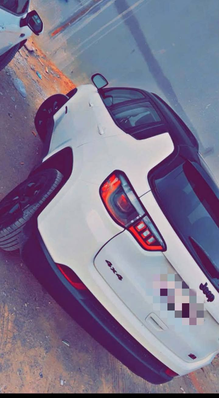 جيب كومباس • ٢٠٢١ • دبل اكسل