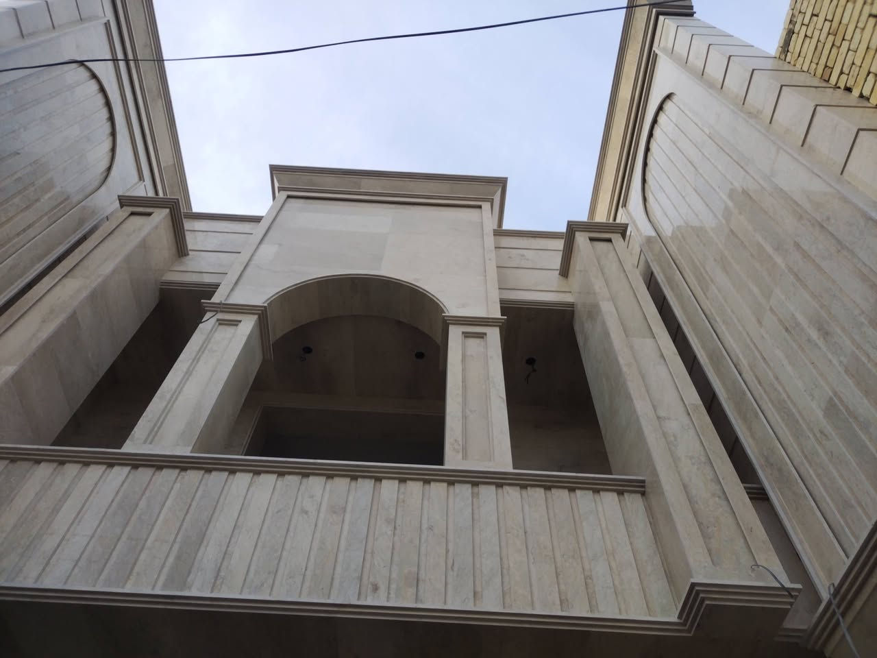 حي الحسين • ١٥٠م • ٥ غرف نوم