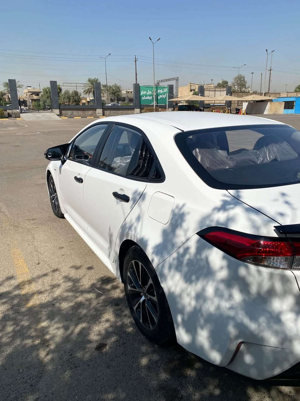 السلام عليكم
سياره كورلا الشكل الامريكي 
بيها ملاحضات بسيطه موضحه بلصور
مديل ٢٠٢٥ 
ماشيه ٣٦
مكاني بغداد شهداء البياع السعر ١٥٥$ قفل 
***********
