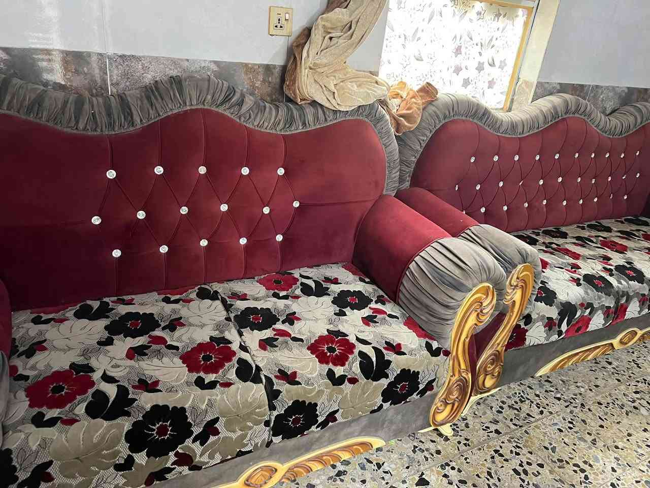 سعرهن 550 تخمين يعني الواحد 275 بيهن مجال مكاني نجف ***********
