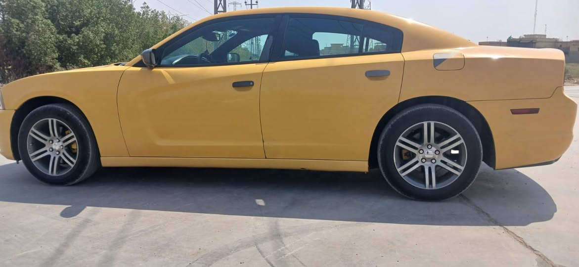 جارجر ٢٠١٣ اصل جاهزه على اخر حبايه نقص مابيها كامله من كل نواحي وجديده حادث جاملغ وبنيد  السعر 130 وبيها مجال العنوان ميسان المجر للأتصال ‏‪***********‬‏
