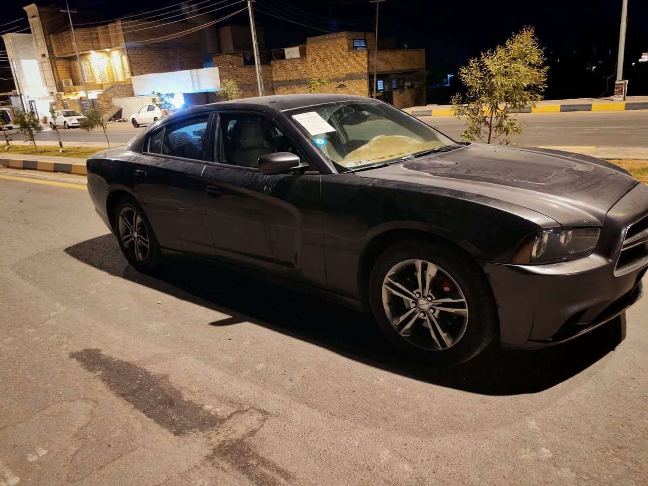 جارجر sxt
موديل 2014
4 ويل 
رقم بغداد 
بدون حادث فقط دعاميات بأمريكا
بيها جاملغ صبغ بدون فتح
گير فول
مكينه طابوگة جديدة
السعر

***********
