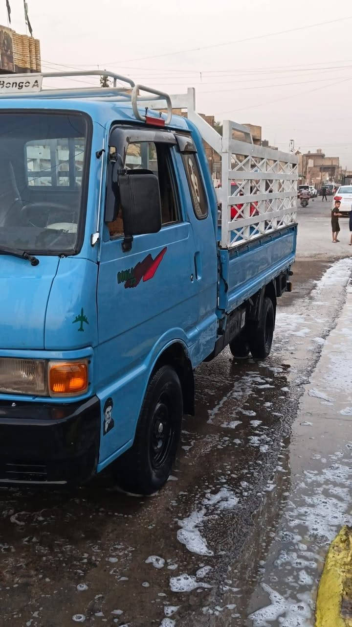لسلام عليكم كيه حمل للبيع بنكو موديل 1996 رقم ديالى مشروع وطني مكينه وكير واكسن وحداديه وشاصي وكهربائيات كفاله عامه وصبغ جماليه سياره نظيفه وترايك وين ما يعجبك والسعر والاستفسار على رقم *********** الحجي ابو رضا
