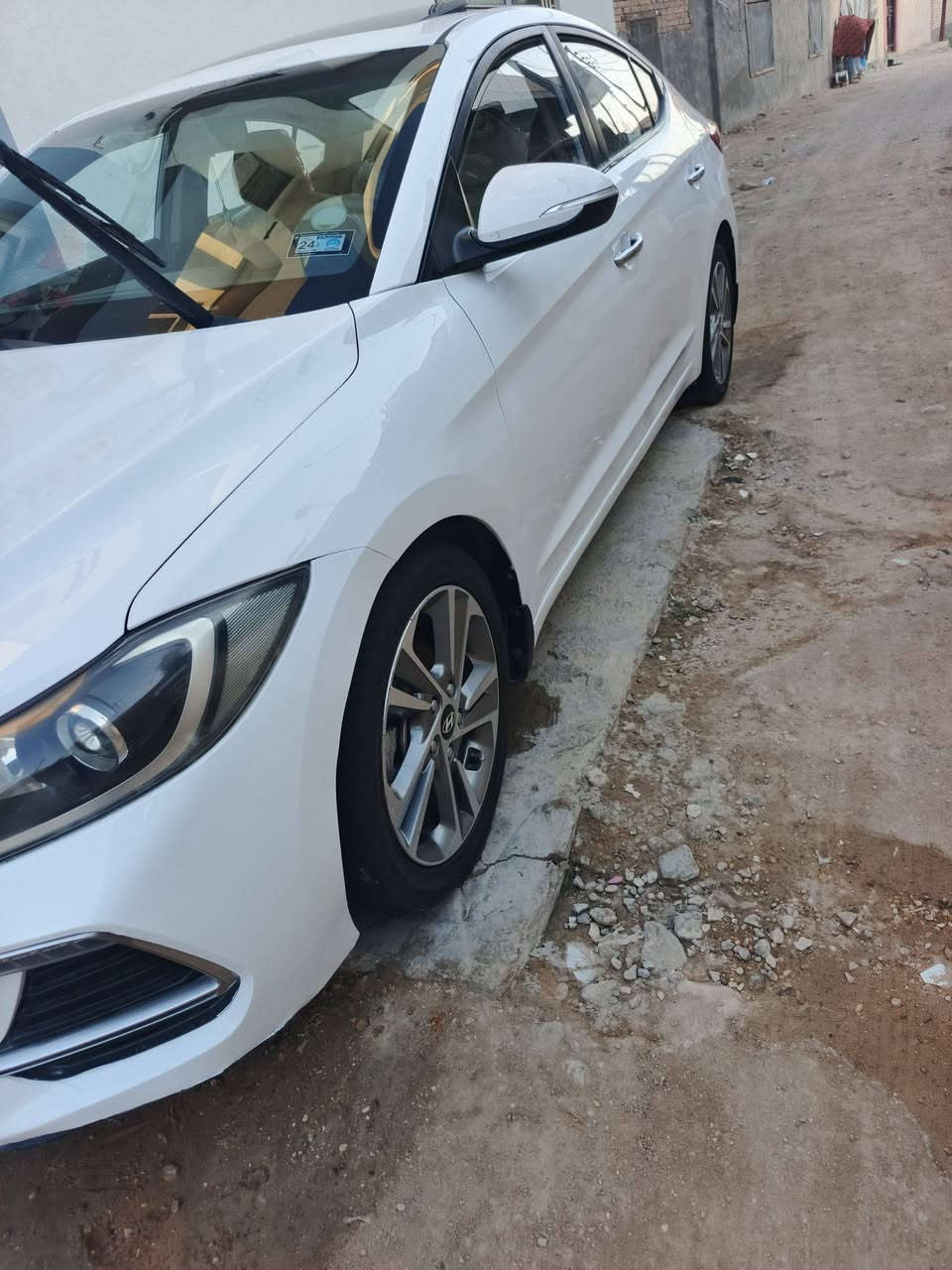 السلام عليكم
هيونداي النترا سوبر 2018 خليجي
رقم اربيل قديم 
مكينة 2000 دوش
كير اوتوماتيك (AT)
فتحة سقف (سلايد)
تحكم ستيرن
كاميرا اماميه+خلفيه
تبريد قطعتين
حاكية + بلوتوث
حساس
ويل كب (كروم)
مرايا جانبية (كهرباء + إشارات + شفط)
أنظمة قيادة (اقتصادي / نورمل / رياضي)
مكفوله ماعدى بارد بالداير مال الجاملغ الخلفي وتكحيلات بسيطه
مكان السيارة كربلاء
للتواصل *********** فقط شراي او جناي
138وبيهه مجال للشراي بيه واتساب اتصال فقط
