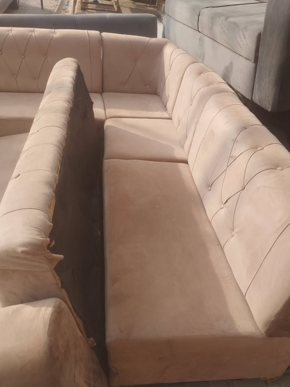متوفر ديوان 5 قطع 10 مقاعد 
كناتير بابين عدد 2 نجاره 
بوفيه 6 ابواب نجاره 
بسعر مناسب جدا 
العنوان واسط نعمانيه شارع 13 مقابل بيت الحاج خيون 
للاستفسار مراسلة الصفحه او الاتصال 
*********** واتساب 
***********
***********
