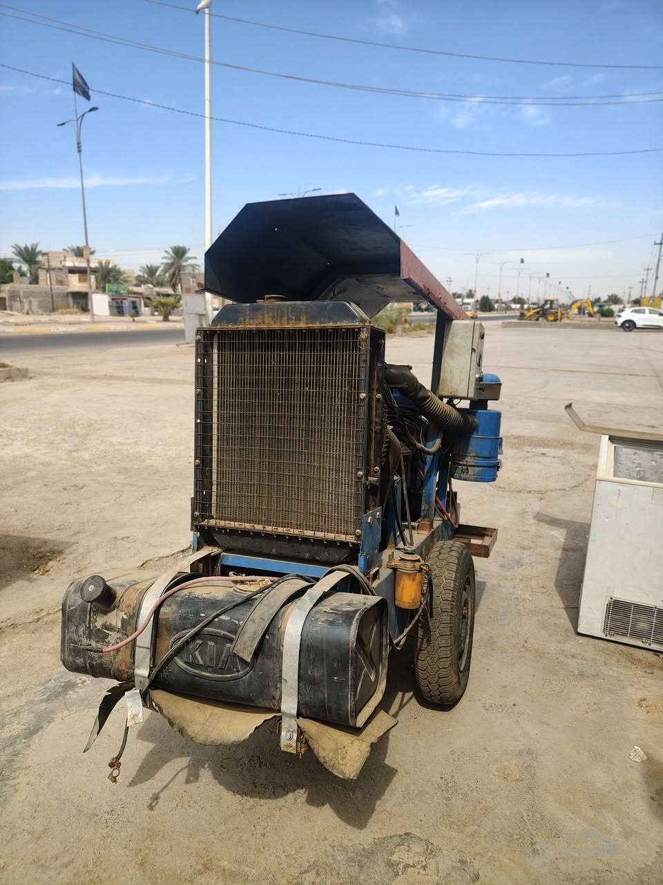 البيع تجي تفحص وتاخذ
مشتغل قليل
15$
بي مجال شي قليل
***********
