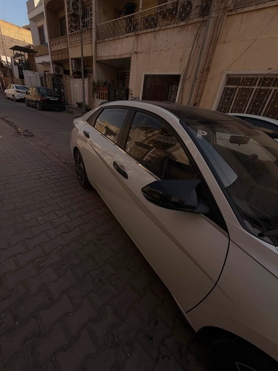 النترا.2024    رقم أربيل
ماشيه 55 الف km
 
بيهه طخه بالجاملغ الايمين ع موضح بالصوره وبجاملغ حسبت شبر بنيد 

 

المواصفات فوووول      .      محرك 1500 دبل نوزل دوش 

شاشه ديجتال 

بصمه                          

كشنات جلد 

هند بريك بصمه       

اوتو هولد                  

فتحه سقف               

محرك 1500دبل نوزل                            

حساس لايت 

حساس خلفي بلادي 

حساس أمامي بلادي 

تبريد قطعتين

كاميرا خلفيه بلادي 

جي بي اس

نضام تشغيل الكاميرات 

شاشه  كبيره اصلي ابل كار بلي 

نضام ترحيب 

مري شفط

نضام مود درايف إيكو وسبورت و عادي

تحكم ستيرن فول 

ويل كب كروم حجم 17

لد امامي نهاري

مانع انزلاق

مانع انحدار 

لايت عدسات زنون 

ايرباكات

جهاز موازنه ABS 

سياره بأسمي تريد تحويل تريد وكاله 

السعر : ١٢٧ 

📍العنوان بغداد

للاستفسار الاتصال  📞

***********
