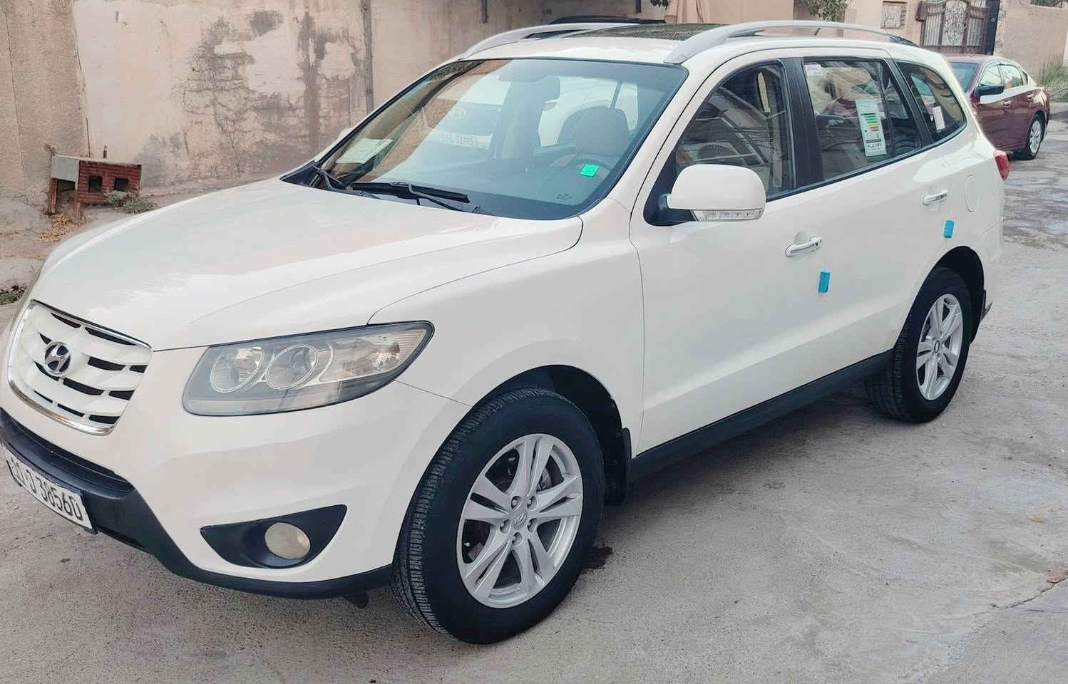 سنتافي موديل 2011 خليجي محرك 6 V
3500 فول مواصفات
(فتحه سقف بصمه تشغيل وبصمه أبواب كشن كهرباء تحكم مقود
ثلاث قطع تبريد سبعه راكب مري شفط اشاير بالمري...)
رقم بغداد الجديد شرط التحويل سنويه جديده ل ٣١
كفاله عامه سونار موضح مع الصور
السعر 145  ورقه بيها مجال قليل
***********
