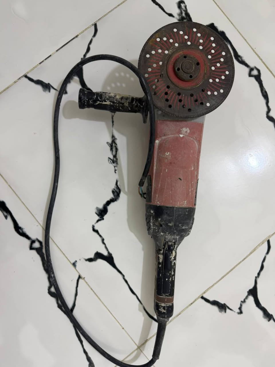 كوسره تام • شغاله • بدها بطاريه