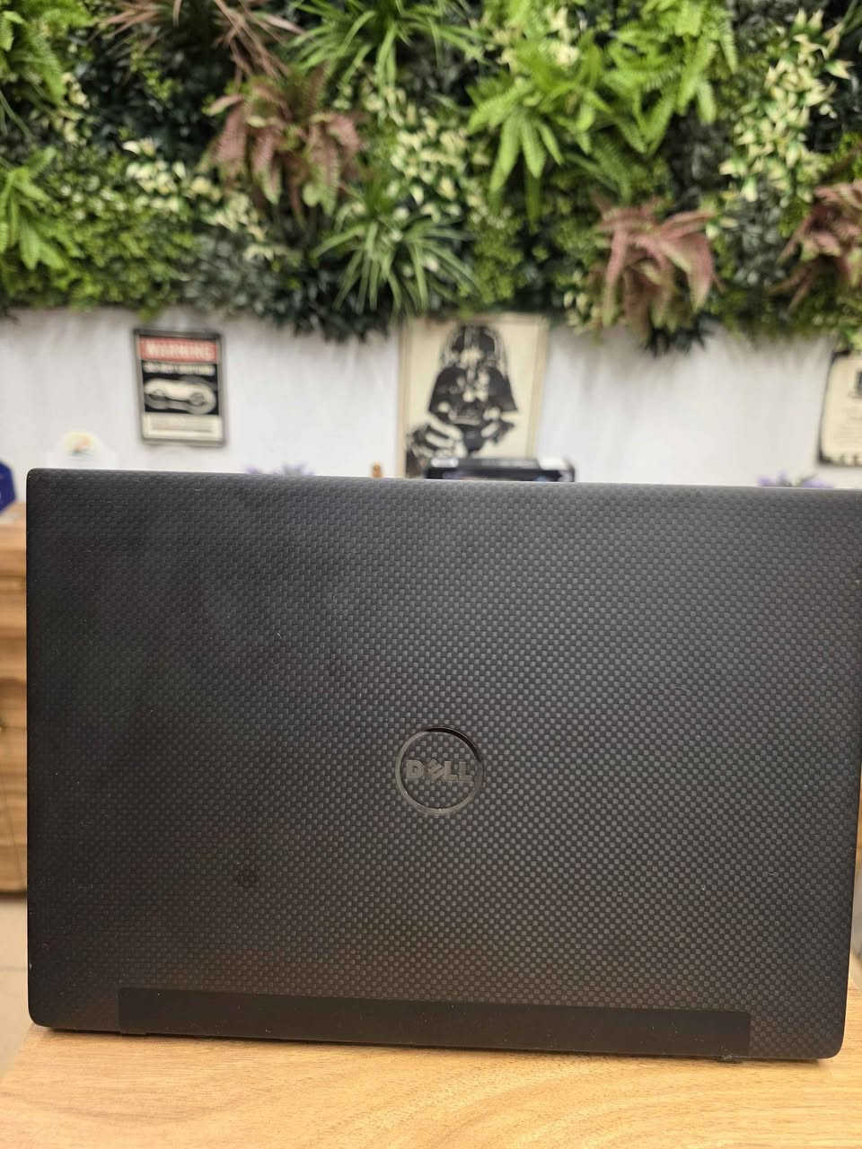 Dell 7370 • شاشة لمس 3k • ٨GB