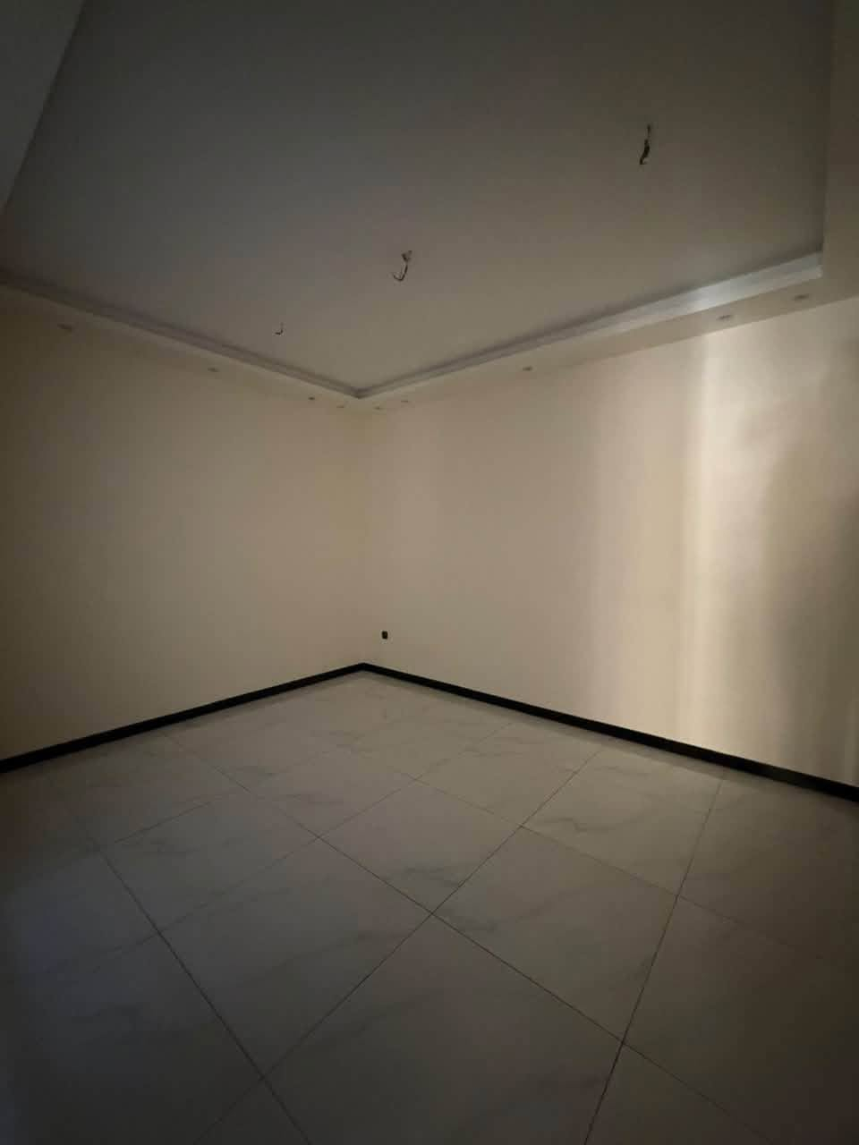 السيدية الضباط • ٤ غرف • ١٠٠م