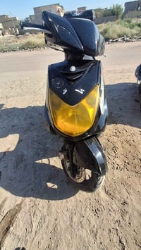 دراجة سكنس للبيع كاملة من كل شيء الكهرباءيات شغالة محرك بلادي برغي ممف...