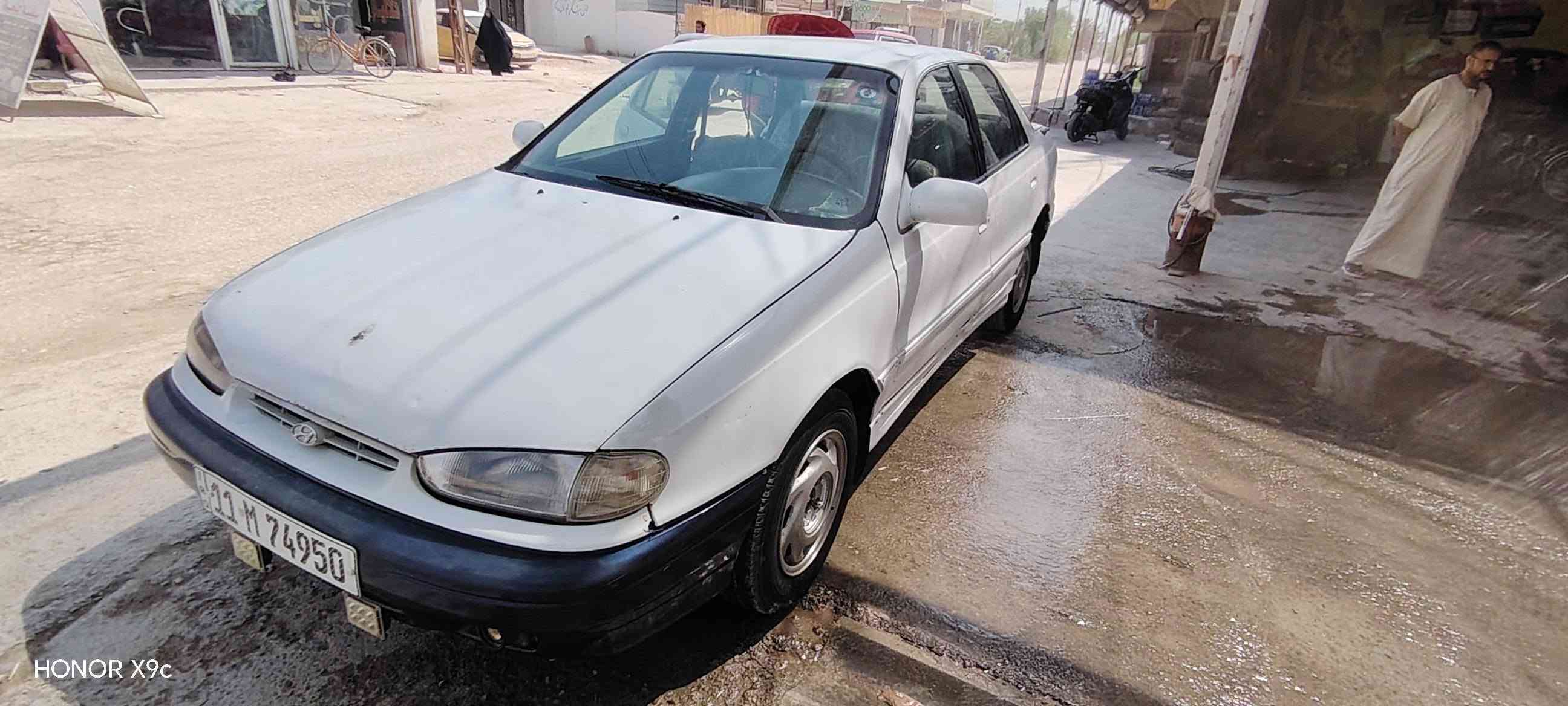سلام عليكم هونداي النترا موديل 94 سياره بلاديه بيها بيبان الوره والدوار صبغ وتصليح بدون ضربه مكينه بيها بخارشوصي تخبل  غرفتها حلوه سياره مدوشمه كشنات كاعيه سياره حلو مال جناي رقم بغداد نكليزي سنويه ل2027 مكاني نجف 22 سعر
 *********** @إشارة

نص مكتوب في الصور:
- HONOR X9c