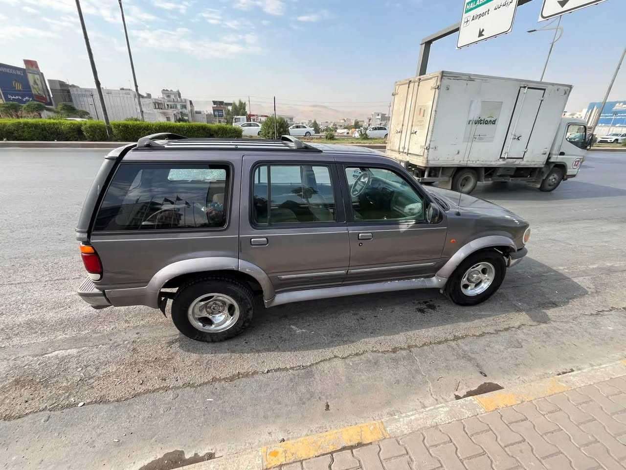 فورد اكسبلور مديل ١٩٩٧ مكينه وكير بلاديات سياره نضيفه حيل دوشمه بلاديه بدون صبغ بدون ضربه لايت زنون
***********
السعر 40 وبي مجال
