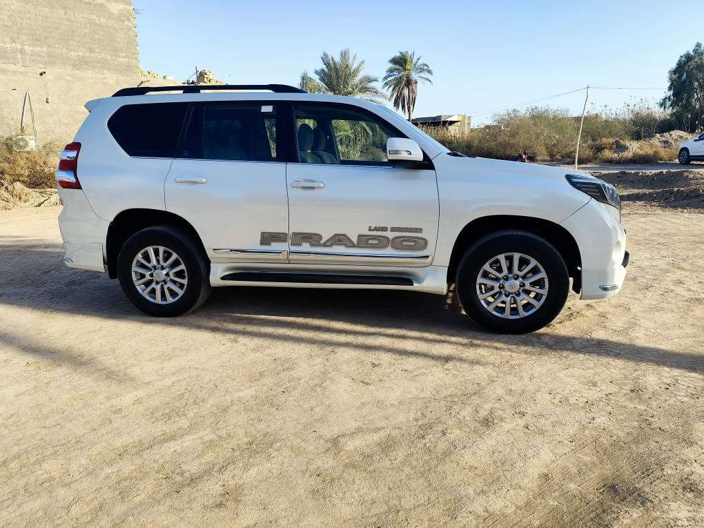 سيارة ابرادو خليجي كويتي موديل 10 فول مواصفات كفاله من الضربه بيها صبغ بنيد والقماره اثر جراد والباقي كفاله كير محرك كفاله 6 سلندر المرغوب دبل تانكي فتحة سقف حساس خلفي كامرة خلفيه فور ويل هوك خلفي حداده ثلاجه تبريد رقم مميز  العنوان البصرة القرنه السعر 200 وبيها مجال الرقم *********** البصرة, العراق
